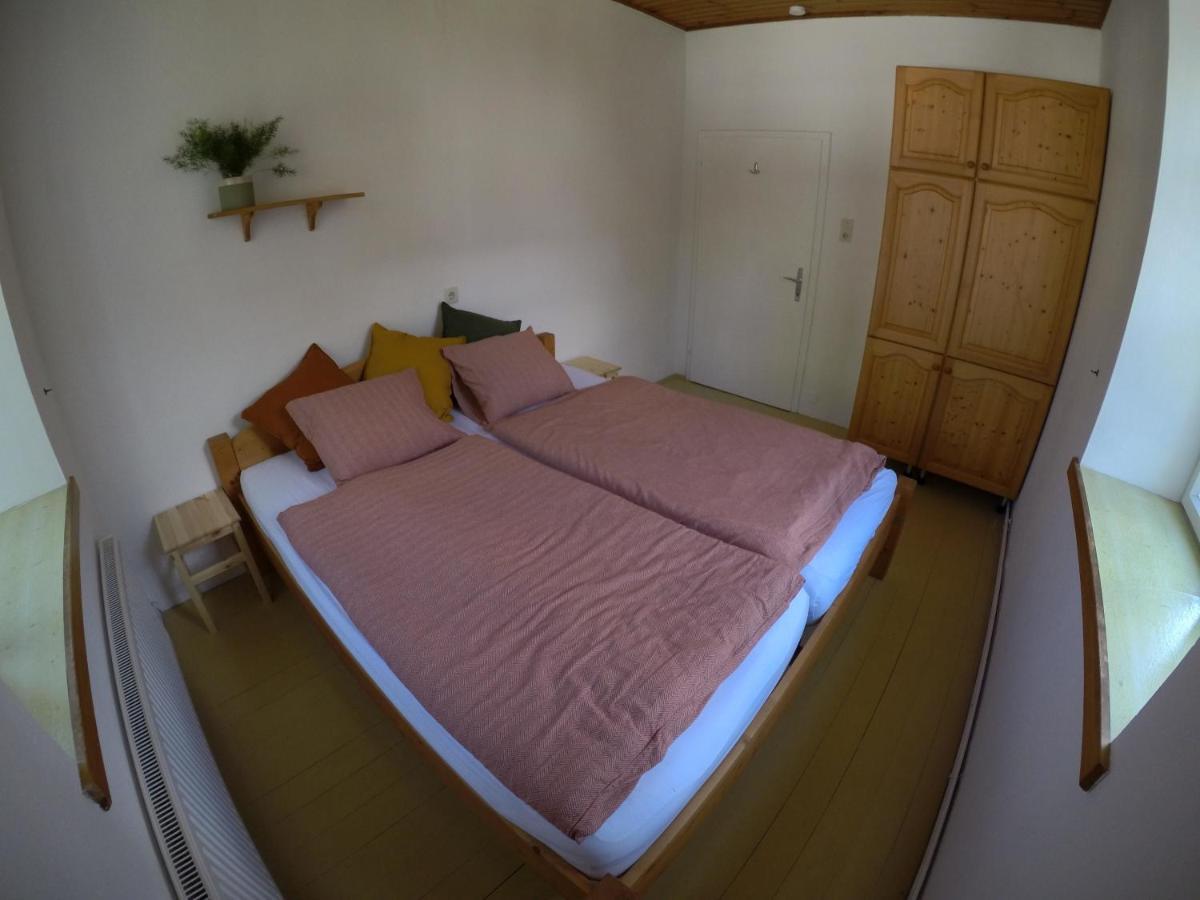 The Old School House Apartment *